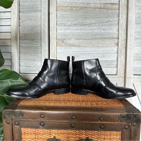 MICHAEL KORS FINLEY ANKLE BOOT - Picture 10 of 14